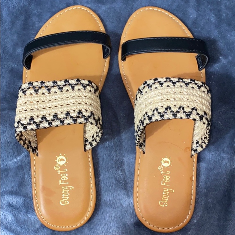 Sandals☀️ - Picture 2 of 3